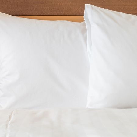 Holiday Inn Express & Suites Detroit - Farmington Hills By Ihg Northville Esterno foto