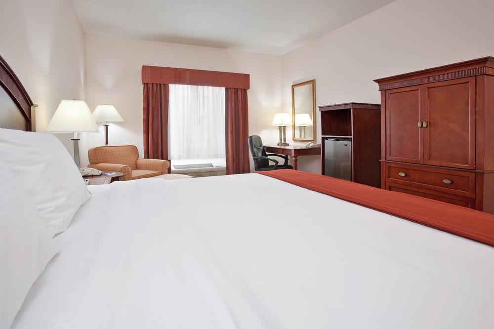 Holiday Inn Express & Suites Detroit - Farmington Hills By Ihg Northville Esterno foto