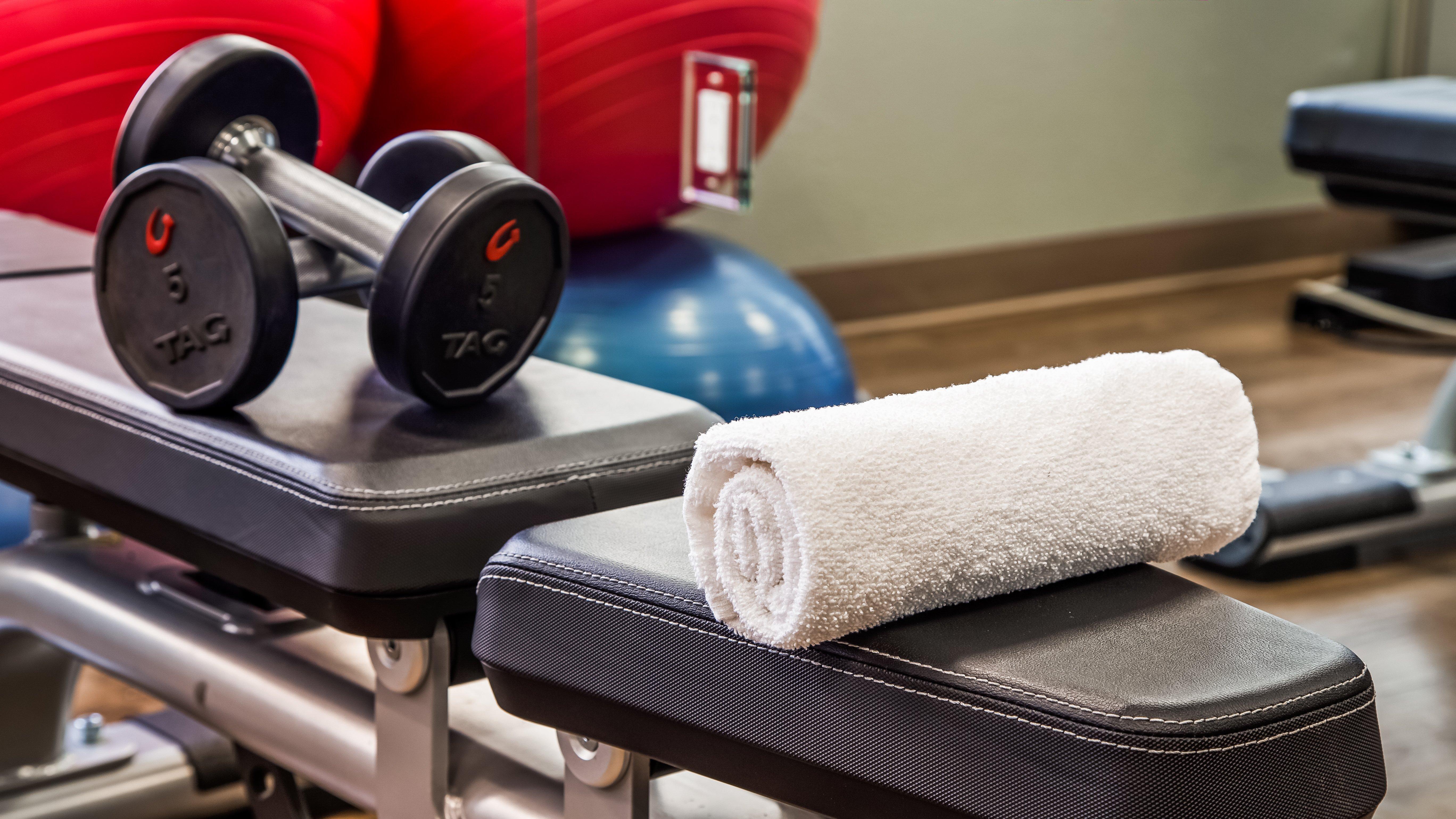 Holiday Inn Express & Suites Detroit - Farmington Hills By Ihg Northville Esterno foto