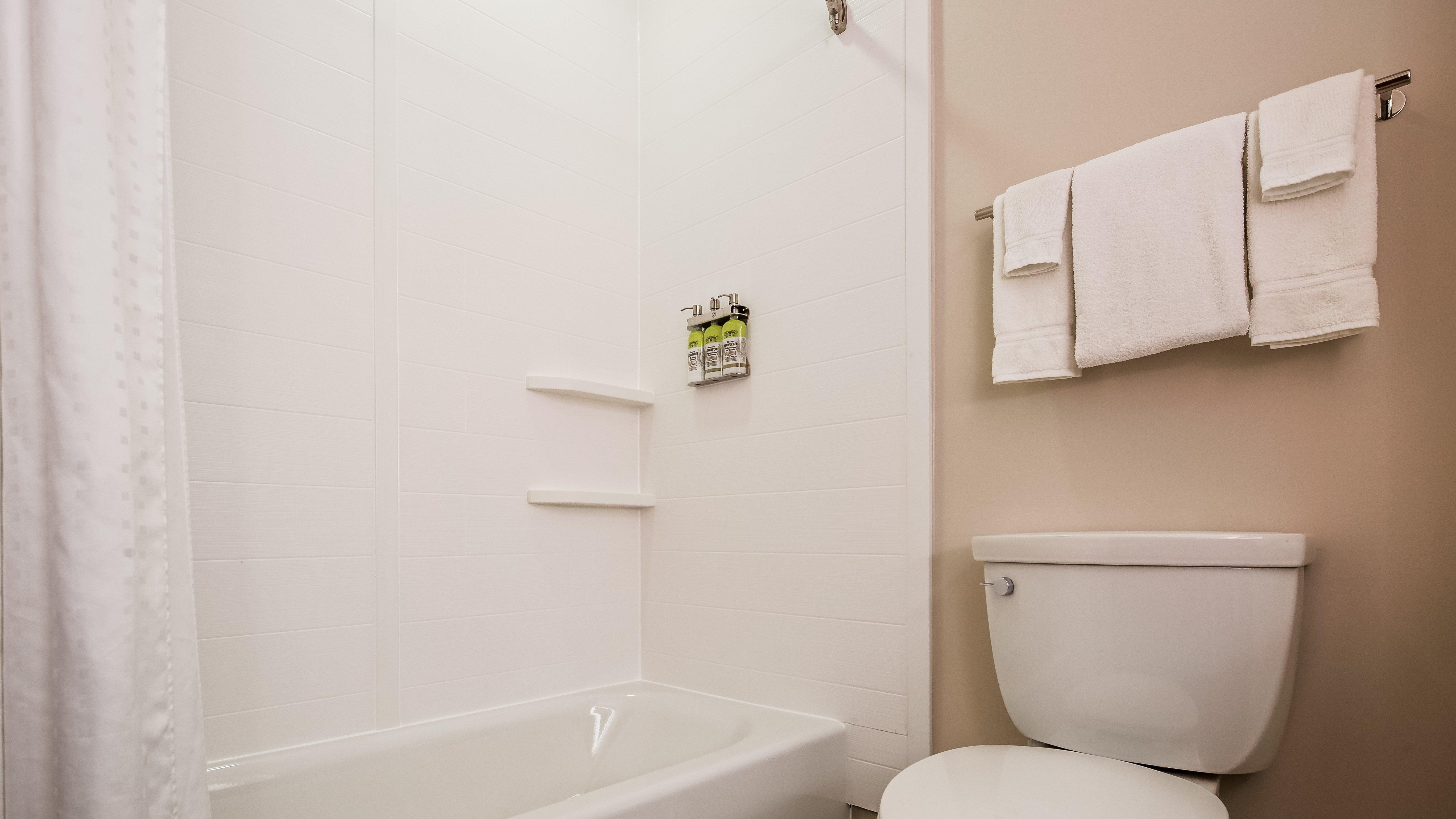 Holiday Inn Express & Suites Detroit - Farmington Hills By Ihg Northville Esterno foto